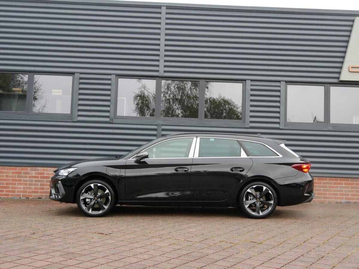 Cupra Leon Cupra Leon ST 1.5 e-Hybrid 150 kW DSG|Matrix|AHK ⚡Gewerbeleasing⚡
