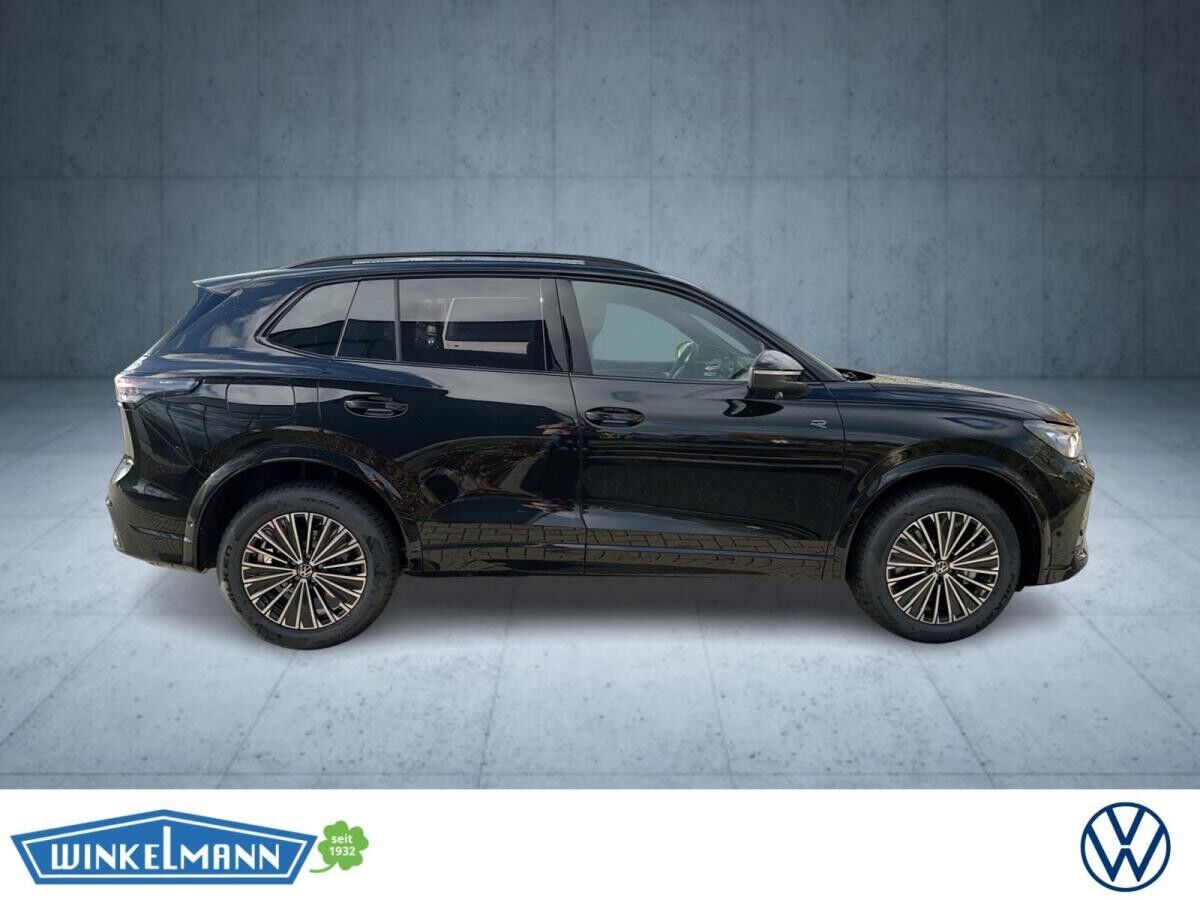 Volkswagen Tiguan 4Motion R-Line  MATRIX STANDHZG PANO AHK *SOFORT VERFÜGBAR*
