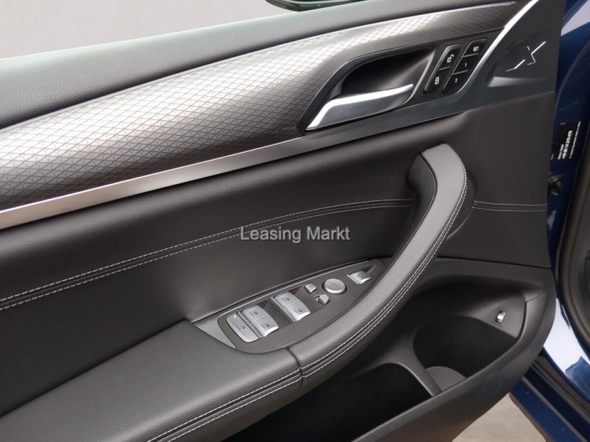 BMW X3 xDrive30e M Sportpaket Innovationspaket Leder