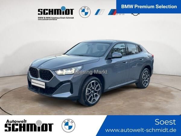 BMW X2 sDrive20d Premium Paket Panorama 19Zoll
