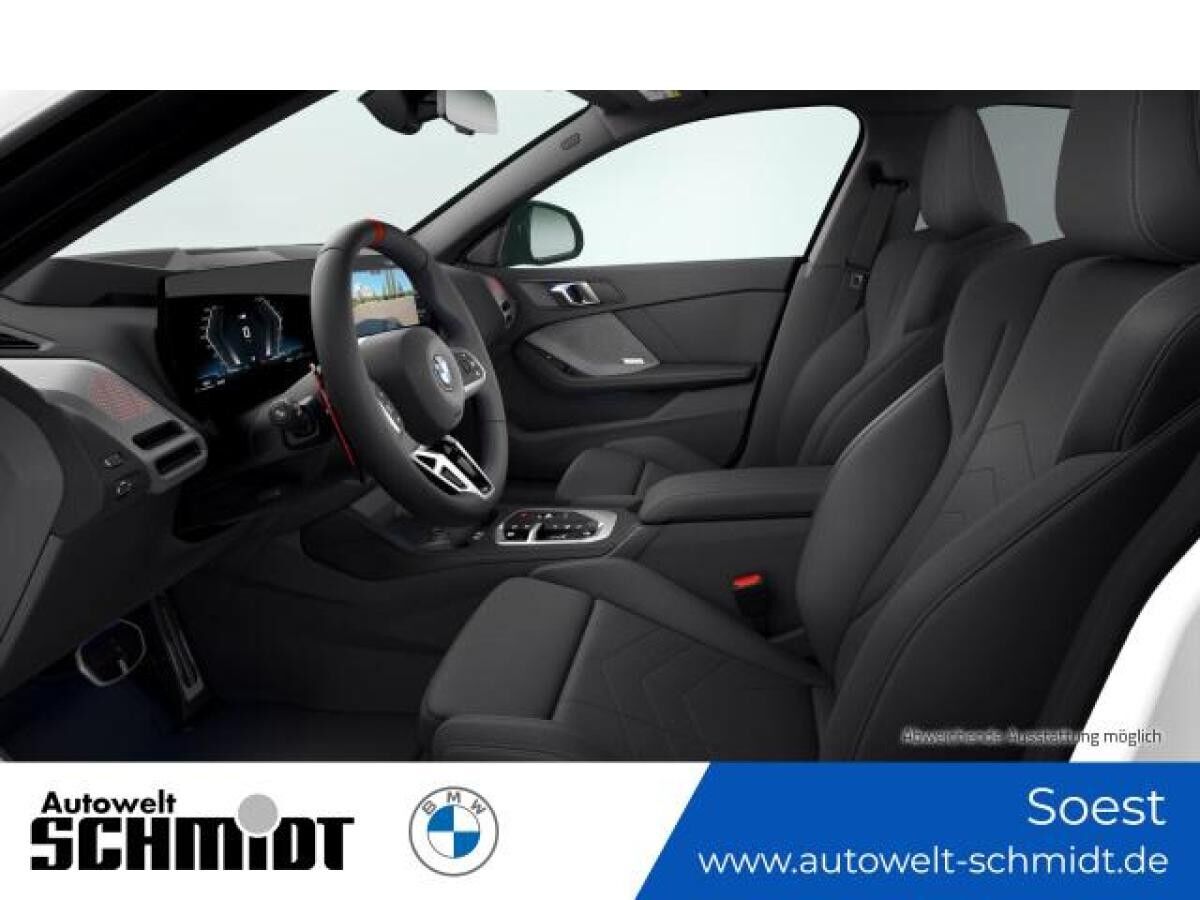 BMW M235 i xDrive Gran Coupe + Innovationspaket + AHK BMW M235 i xDrive Gran Coupe + Innovationspaket + AHK