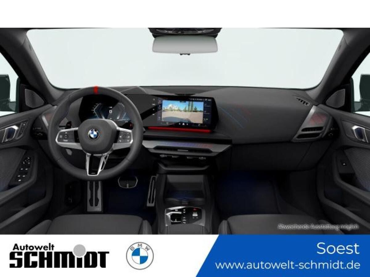 BMW M235 i xDrive Gran Coupe + Innovationspaket + AHK BMW M235 i xDrive Gran Coupe + Innovationspaket + AHK