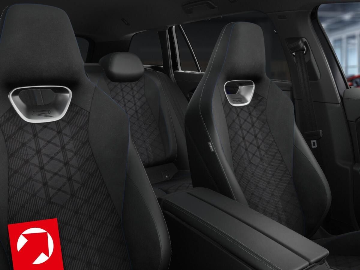 Volkswagen Passat R-Line 2,0 TDI SCR (150 PS) DSG *AHK*BLACKSTYLE*NAVI*WINTERRÄDER*