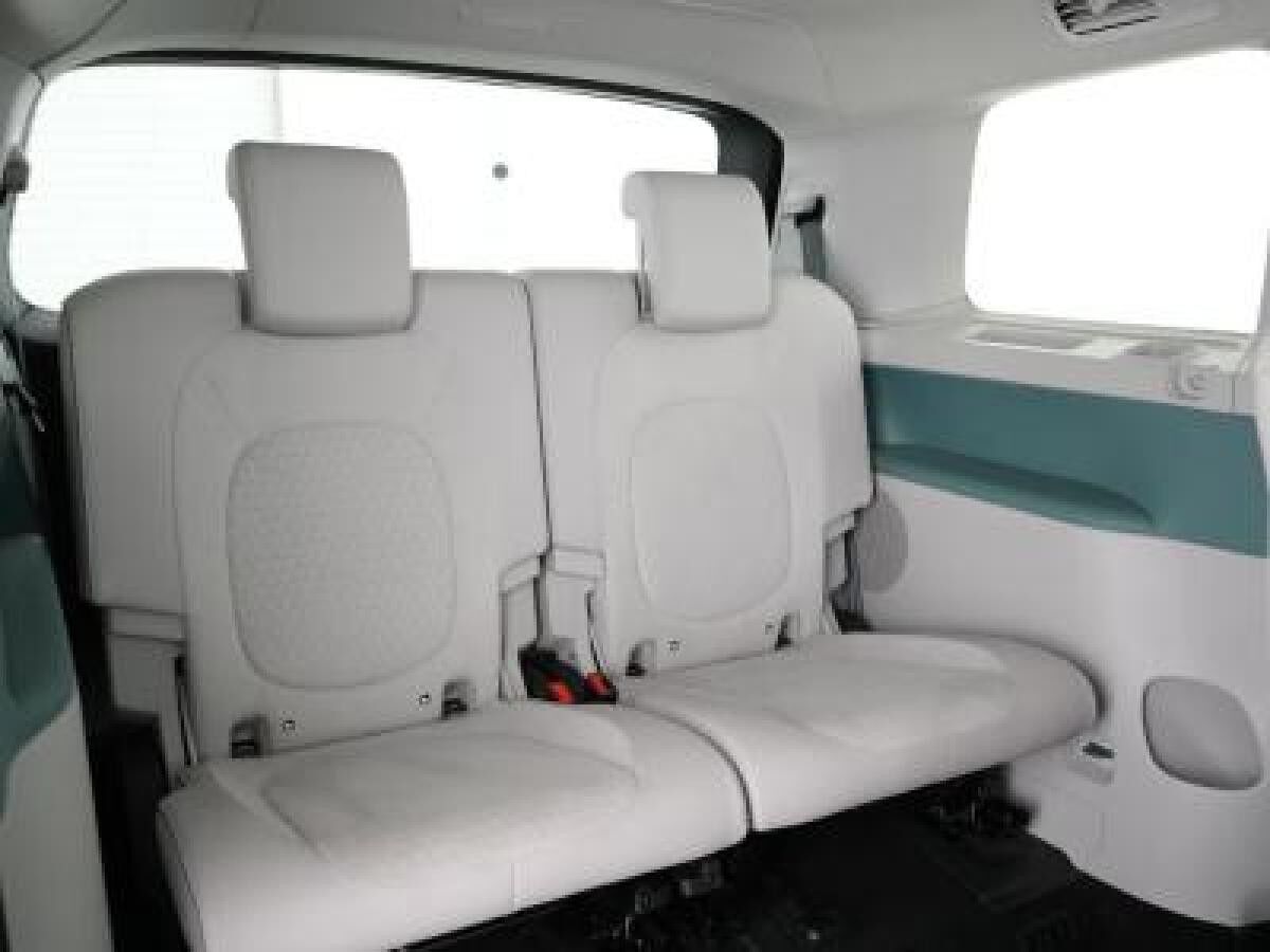 Volkswagen ID.Buzz Langer Radstand, 6 Sitzer, Panodach