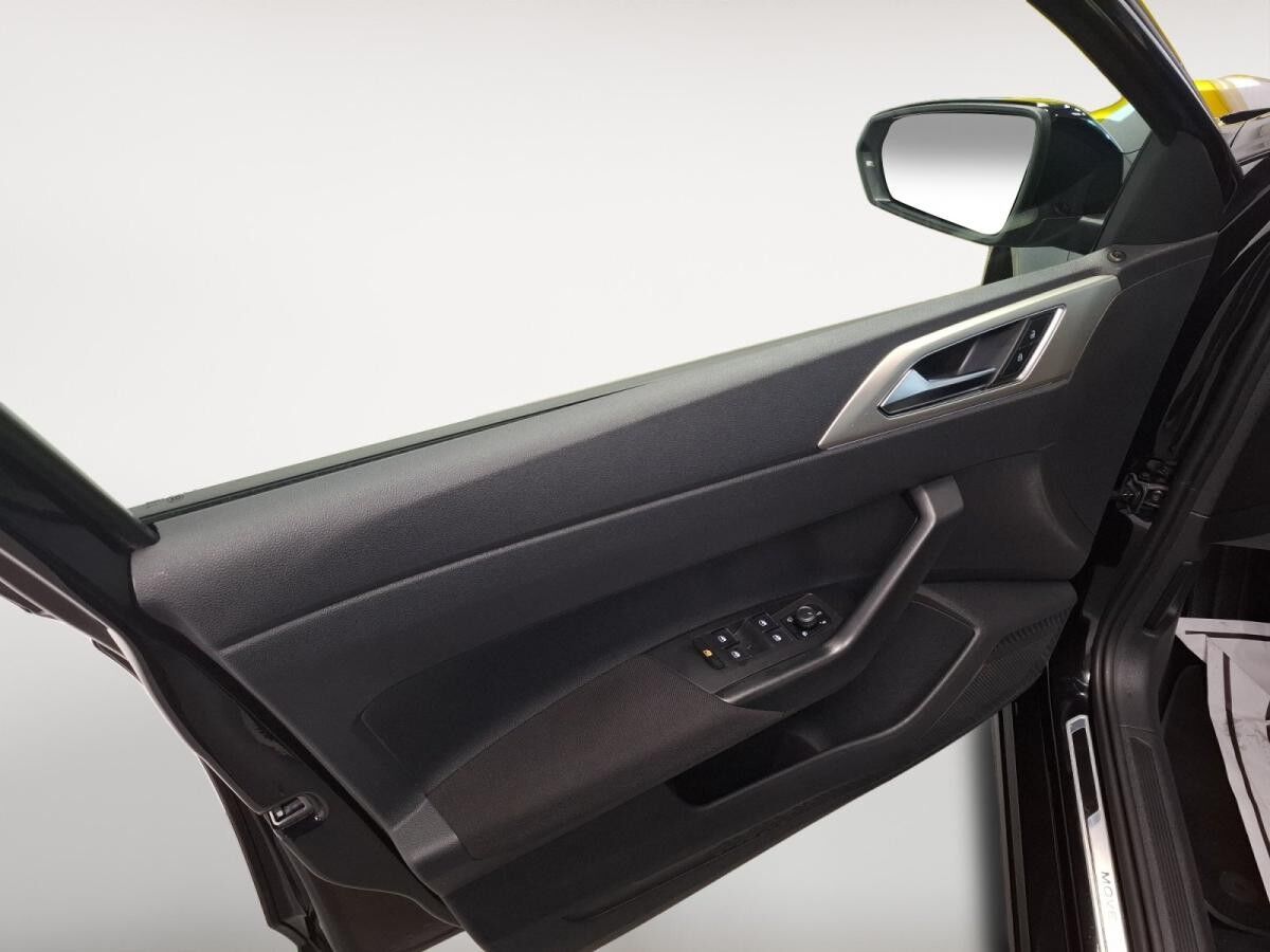 Volkswagen Polo VI 1.0 TSI Move Matrix Navi RFK SHZ