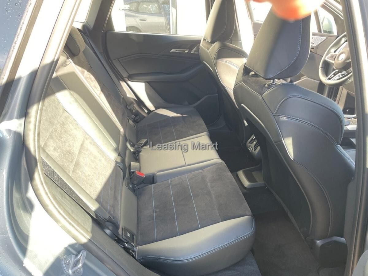 BMW 230 223i xDrive Active Tourer / NP= 62.,- / AHK /