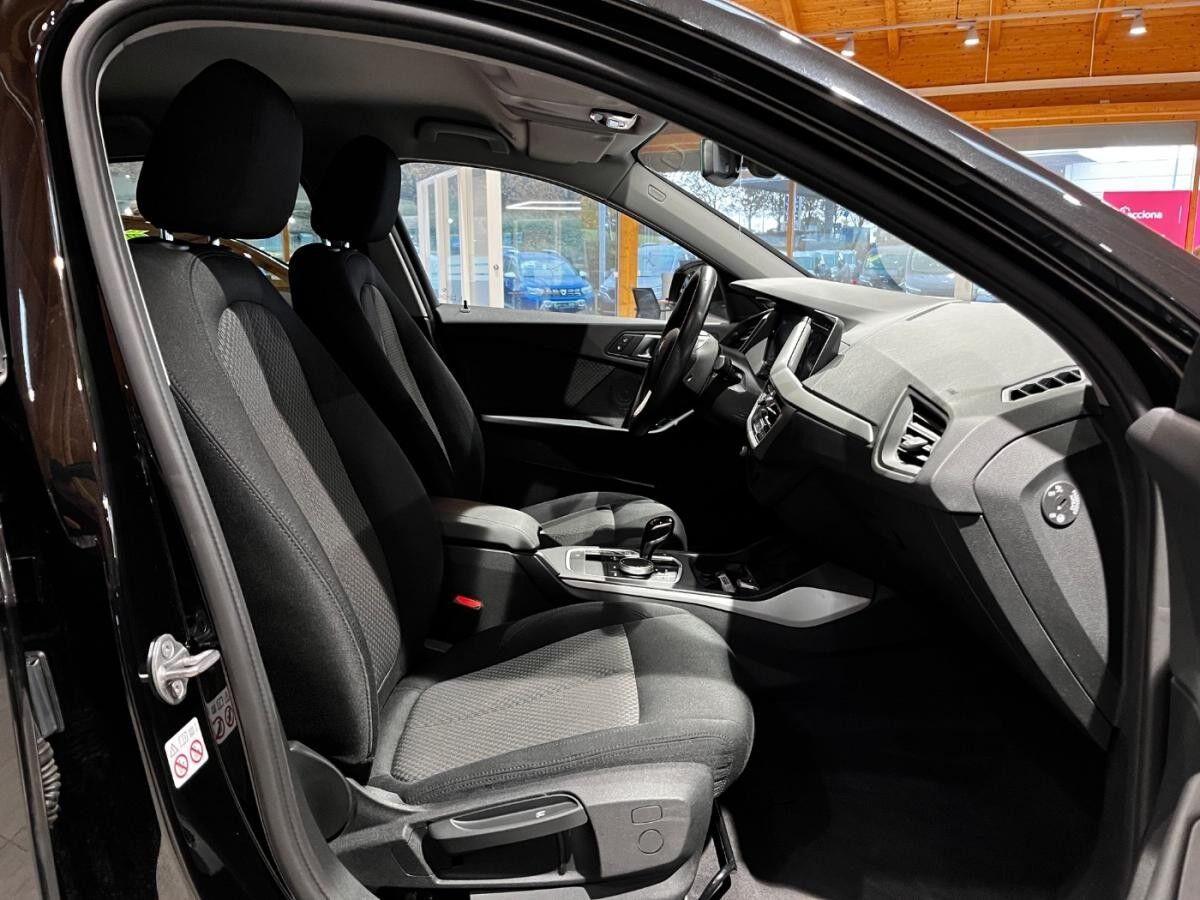 BMW 118 ACC+LED+SHZ+Navi+Kam