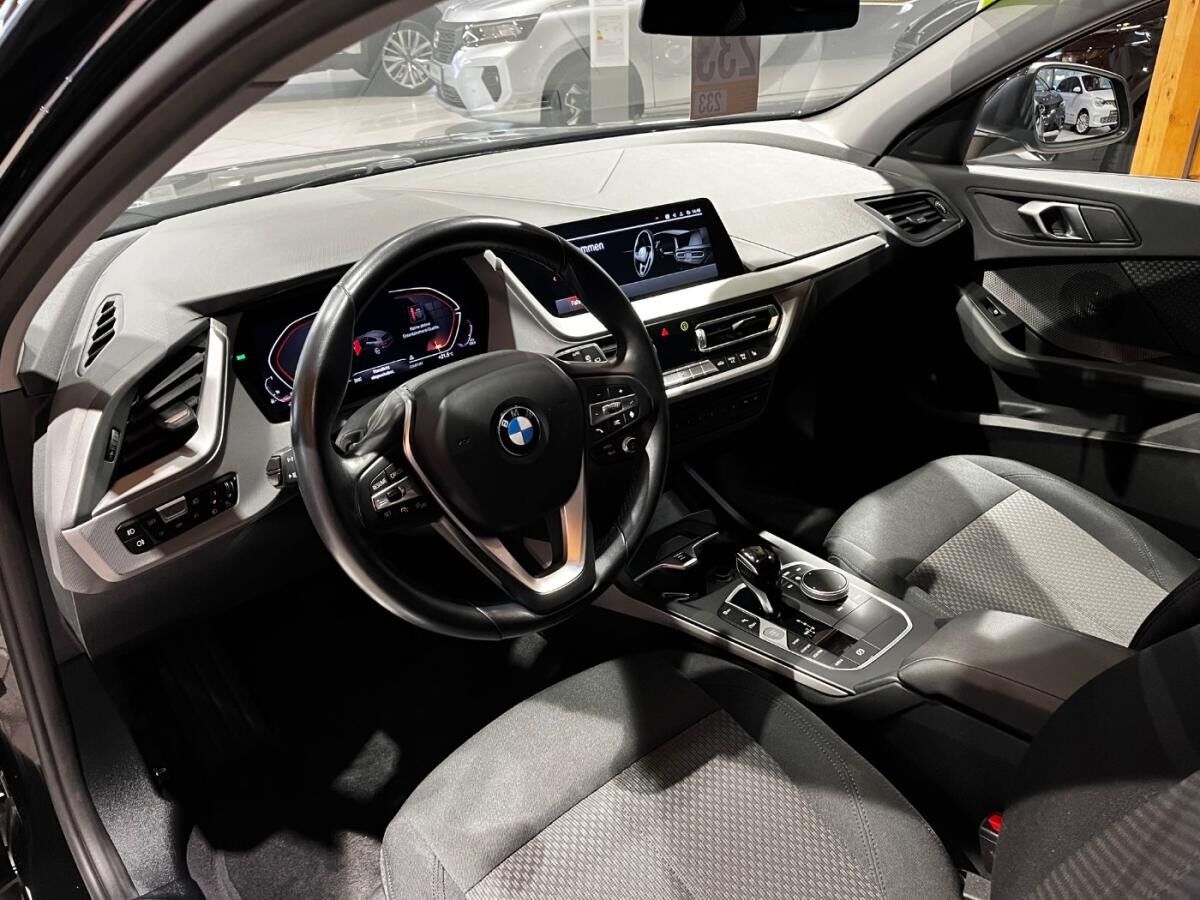 BMW 118 ACC+LED+SHZ+Navi+Kam