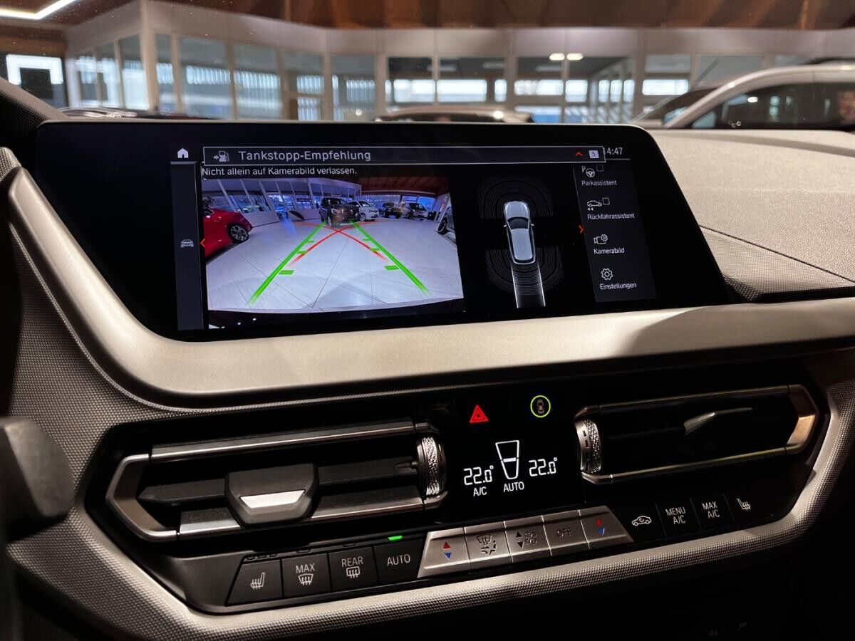 BMW 118 ACC+LED+SHZ+Navi+Kam