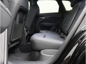 Audi Q3 S-Line TFSI quattro S-tronic / Tech plus, LED