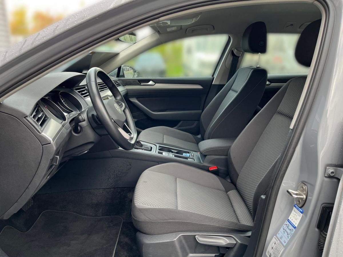 Volkswagen Passat Variant Conceptline 1.5TSI DSG/ Navi, LED