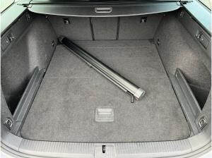 Volkswagen Passat Variant Conceptline 1.5TSI DSG/ Navi, LED