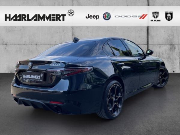 Alfa Romeo Giulia Intensa Q4 2.0 PDC+KAMERA+CARPLAY+LEDER