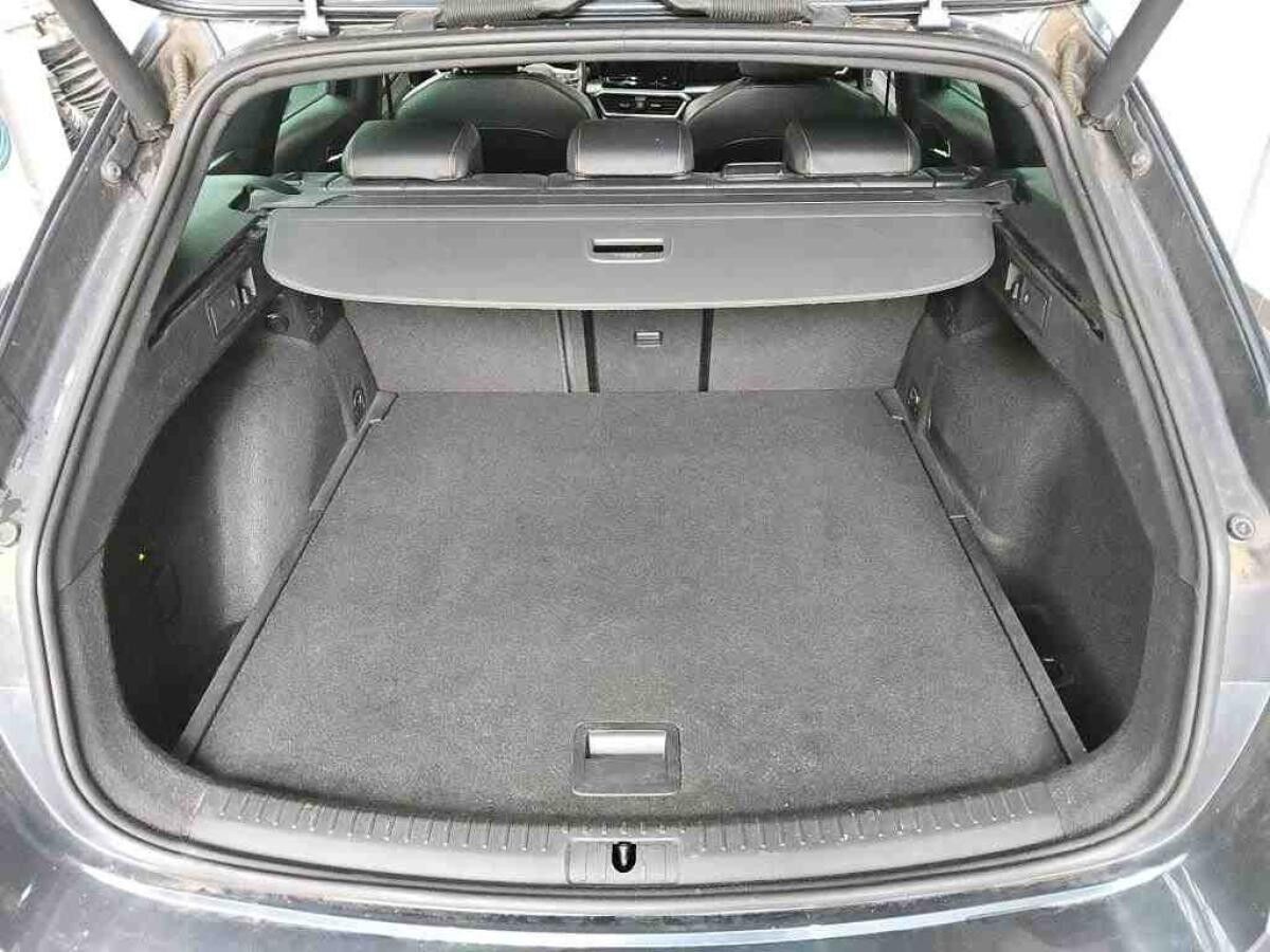 Seat Leon Sportstourer FR 1.5eTSI DSG/ Navi, AHK, LED