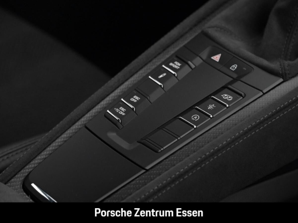 Porsche 718 Spyder RS/ Bose PCCB Liftsystem Weissach Paket