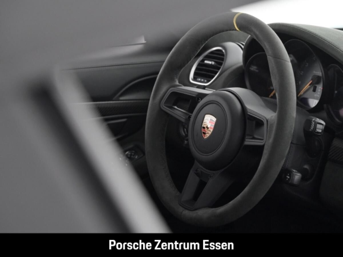 Porsche 718 Spyder RS/ Bose PCCB Liftsystem Weissach Paket