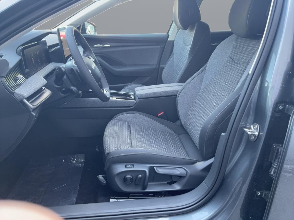 Skoda Superb Combi Selection 1,5 TSI iV 150 kW 6-Gang-DSG