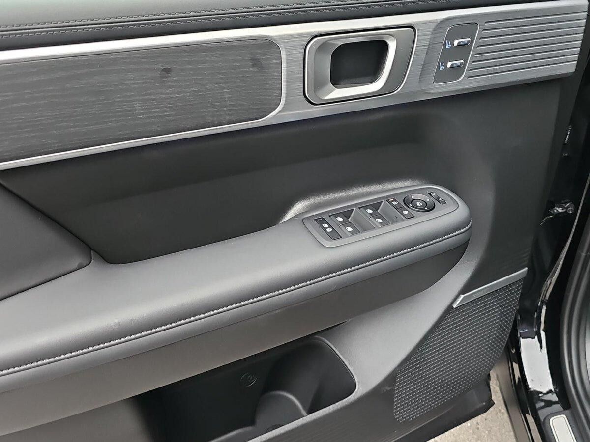 Hyundai SANTA FE 1.6 PLUG-IN-HYBRID SIGNATURE LED/NAVI/LEDER