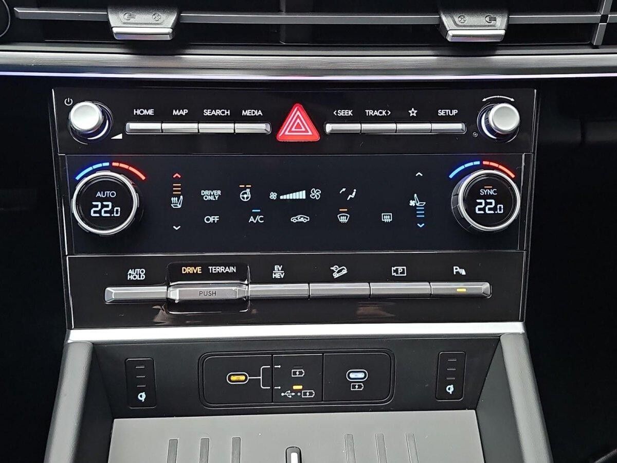 Hyundai SANTA FE 1.6 PLUG-IN-HYBRID SIGNATURE LED/NAVI/LEDER