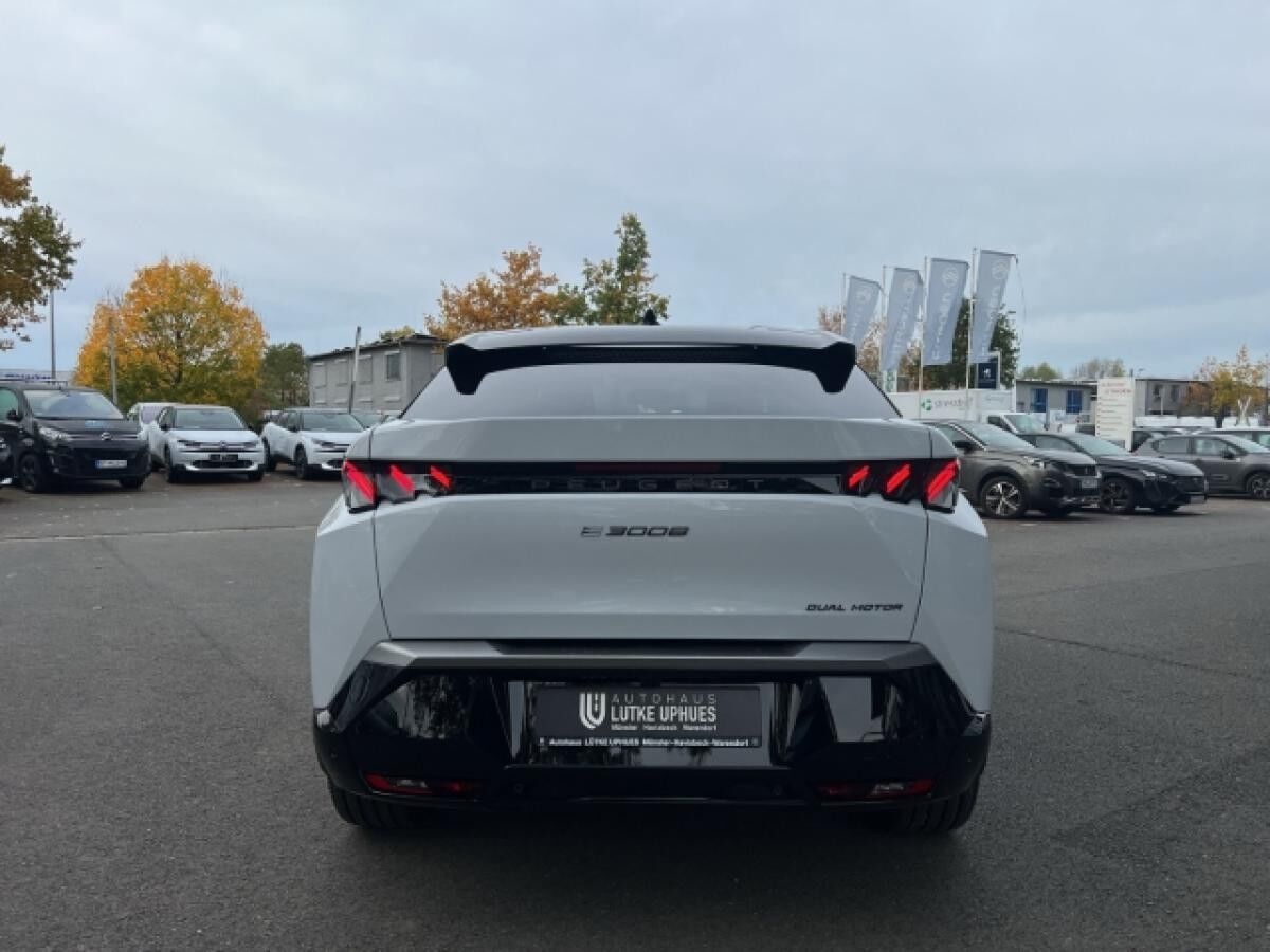 Peugeot 3008 Launch Edition Dual-Elektromotor 325 AWD
