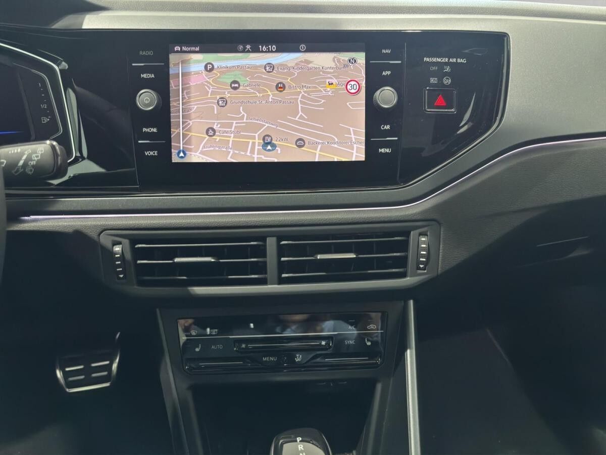 Volkswagen Polo R-Line (Kamera/Pano/Keyless) 1.0 l TSI 7-Gang-DSG