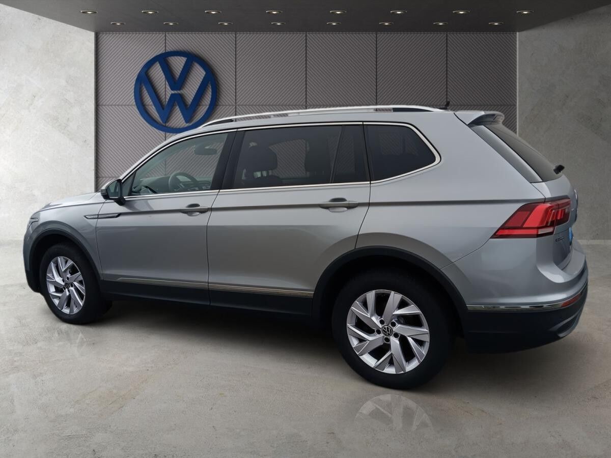 Volkswagen Tiguan Allspace 1.5 TSI DSG / 7-SITZER AHK NAVI