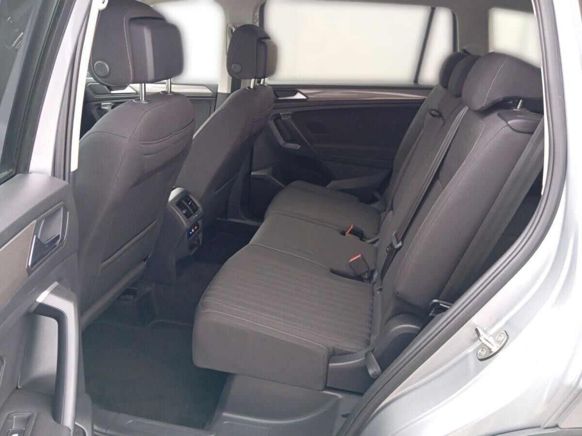 Volkswagen Tiguan Allspace 1.5 TSI DSG / 7-SITZER AHK NAVI