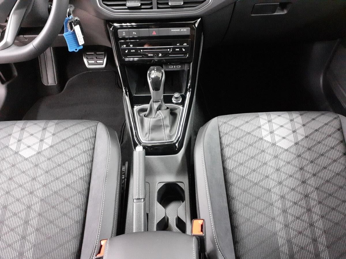 Volkswagen T-Cross 1.0TSI *Sitzh*LED*Navi*AHK*R-Line