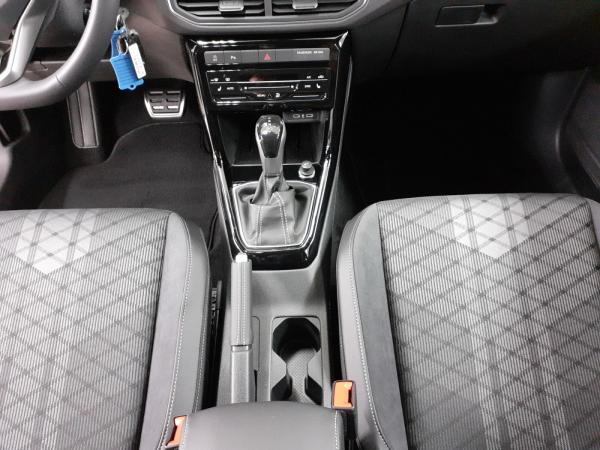 Volkswagen T-Cross 1.0TSI *Sitzh*LED*Navi*AHK*R-Line