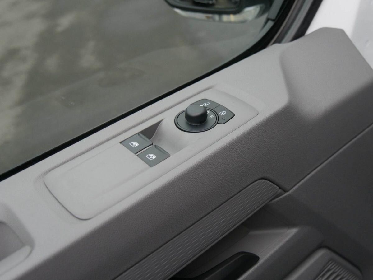 Volkswagen Transporter Kasten KLIMA / AHK / ALLWETTER