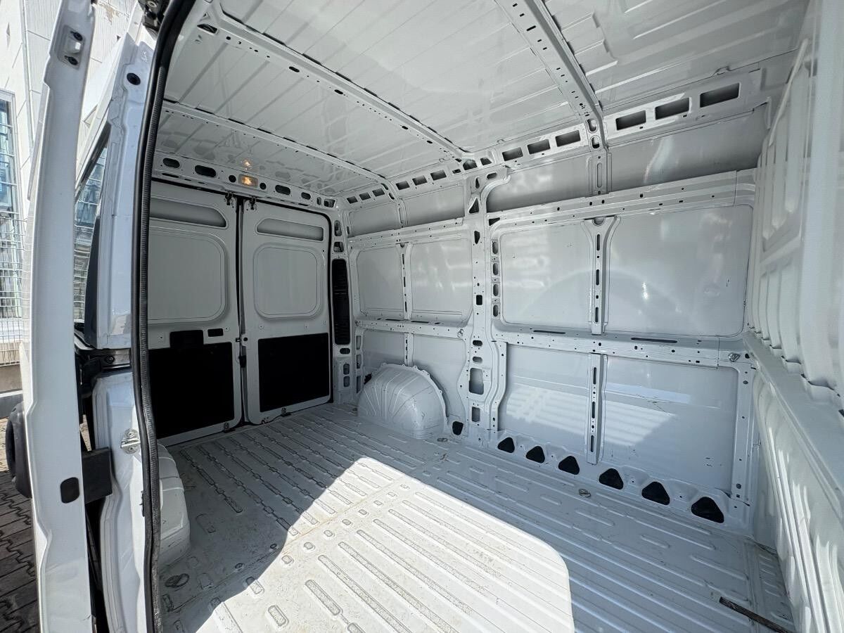 Peugeot Boxer Kasten Hochraum 2.2 L 3.3t 333 2H2 120