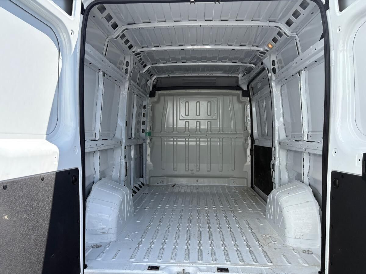 Peugeot Boxer Kasten Hochraum 2.2 L 3.3t 333 2H2 120