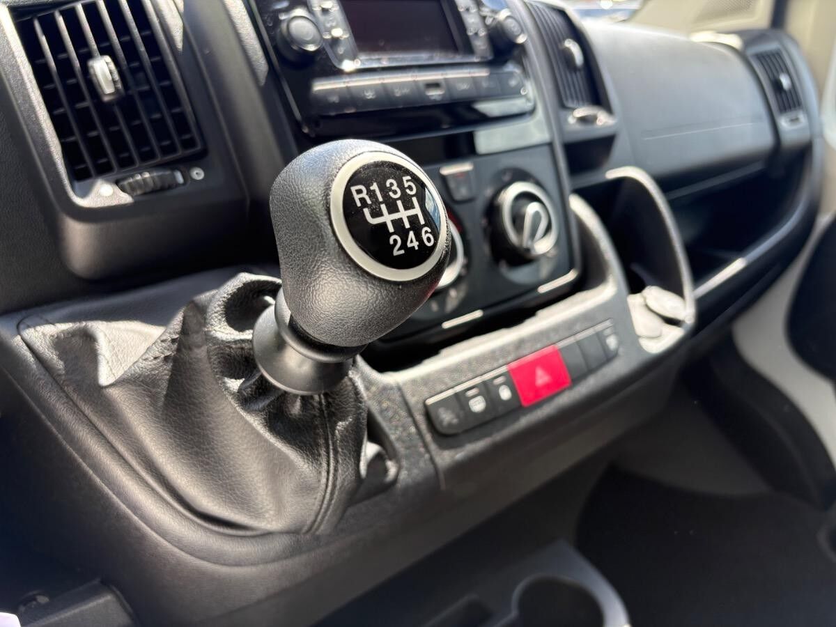 Peugeot Boxer Kasten Hochraum 2.2 L 3.3t 333 2H2 120