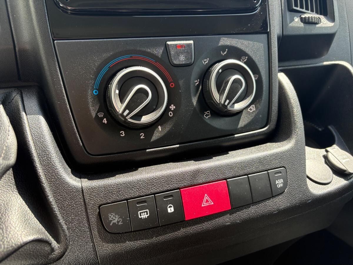 Peugeot Boxer Kasten Hochraum 2.2 L 3.3t 333 2H2 120