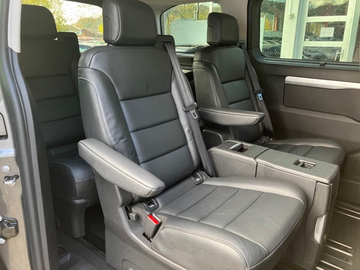 Opel Zafira Life 2.0D MassageSitze,Elek.VerstellbareSi