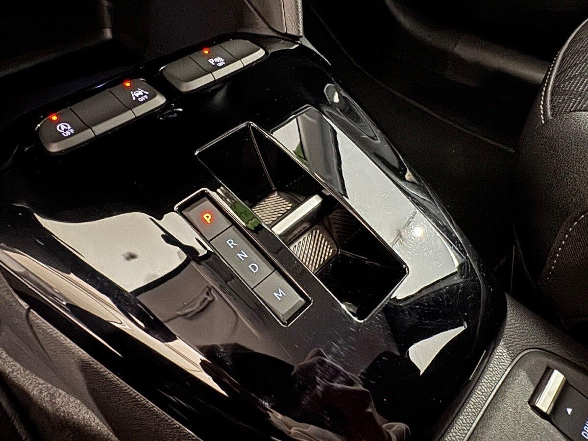 Opel Corsa F 1.2 Turbo Elegance LED+Fernlichtass.+LM