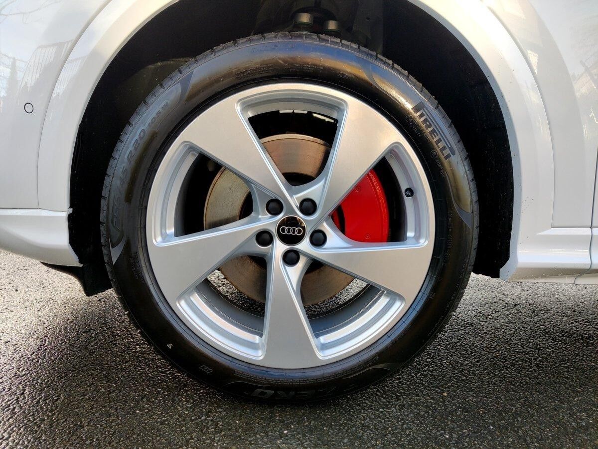 Audi Q5 e-hybrid MATRIX-LED TECH-PLUS BEIFAHRERDISPLAY 0,5 % VERSTEUERUNG