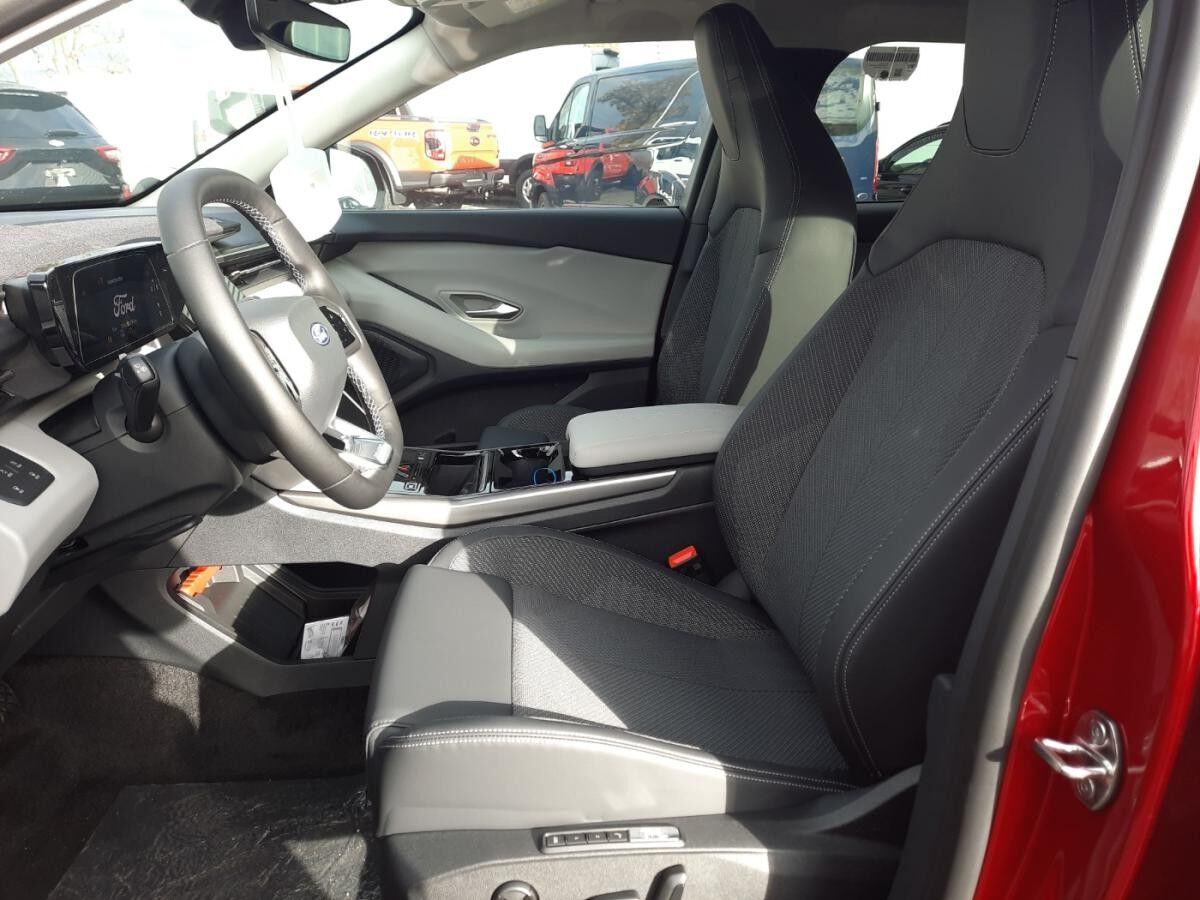 Ford Explorer RWD H ACC 19 Zoll Räder Klima