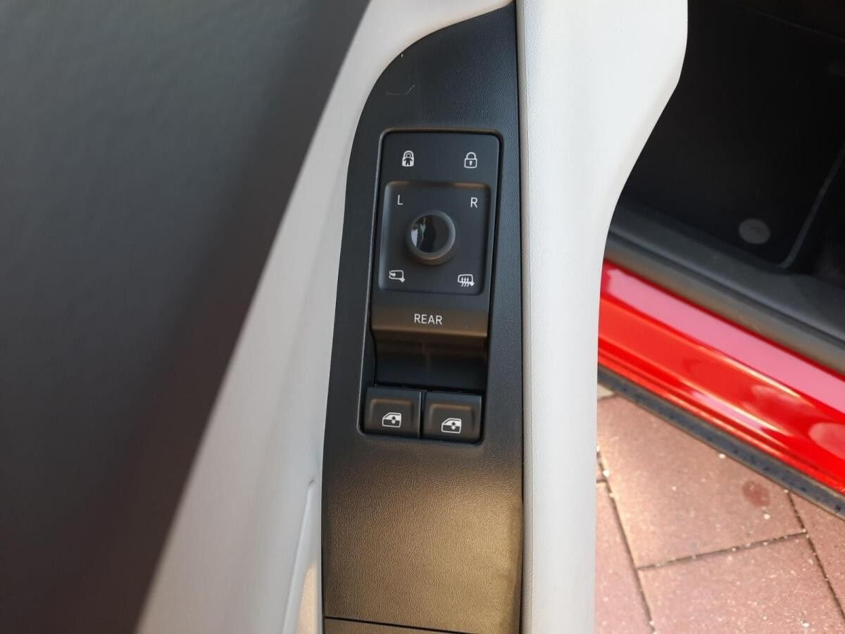 Ford Explorer RWD H ACC 19 Zoll Räder Klima