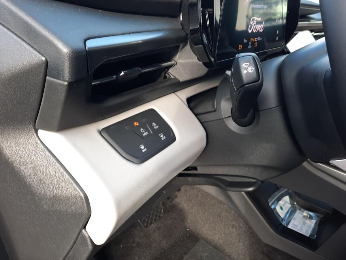 Ford Explorer RWD H ACC 19 Zoll Räder Klima