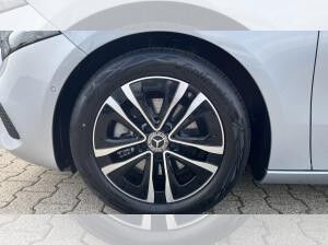 Mercedes-Benz A 180 Benzin Progr.Advanced+Kamera+CarPlay+Lenkr.Hz.+