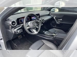Mercedes-Benz A 180 Benzin Progr.Advanced+Kamera+CarPlay+Lenkr.Hz.+
