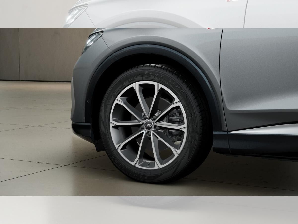 Audi Q4 e-tron 35 2xS line NAVI PRO AHK PANO 20