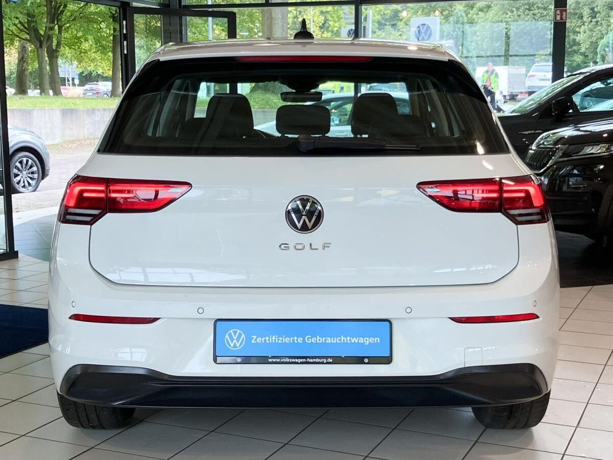 Volkswagen Golf VIII 2.0 TDI Life DSG Einparkhilfe Navi