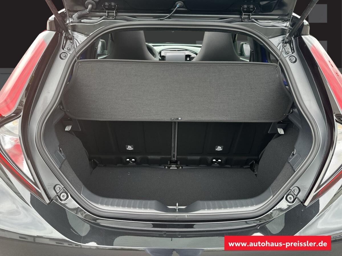 Toyota Aygo X 1.0-l-VVT-i Air Teamplayer