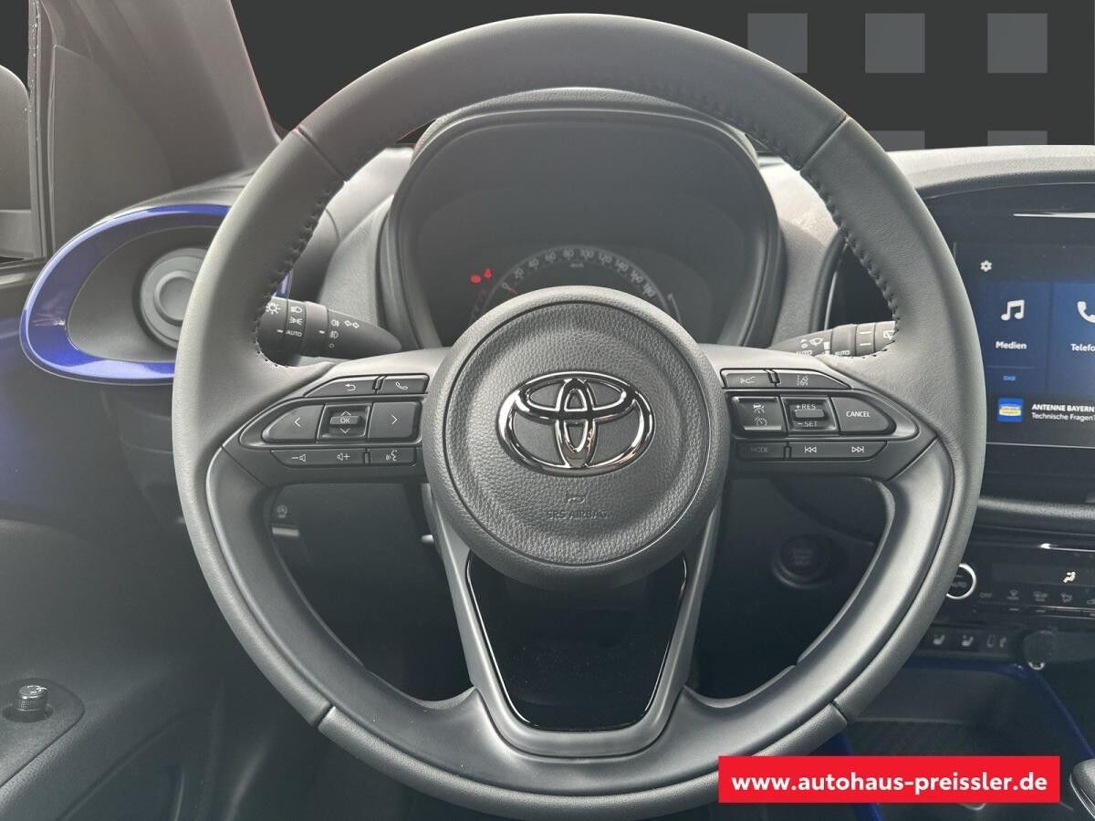 Toyota Aygo X 1.0-l-VVT-i Air Teamplayer