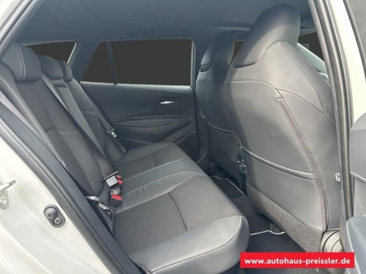 Toyota Corolla Touring Sports Hybrid Lounge Panoramasc