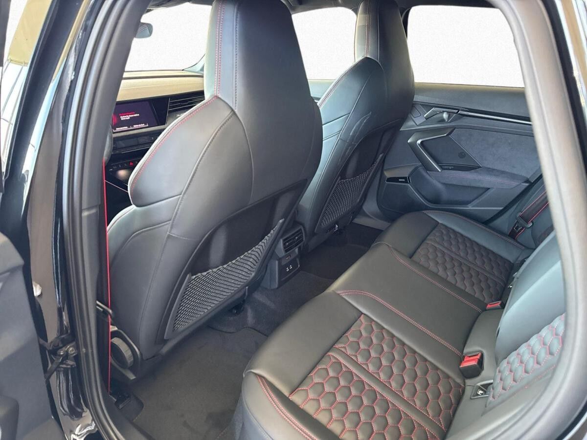 Audi RS3 Spb. qu S tronic *MATRIX*PANO*ABGAS*