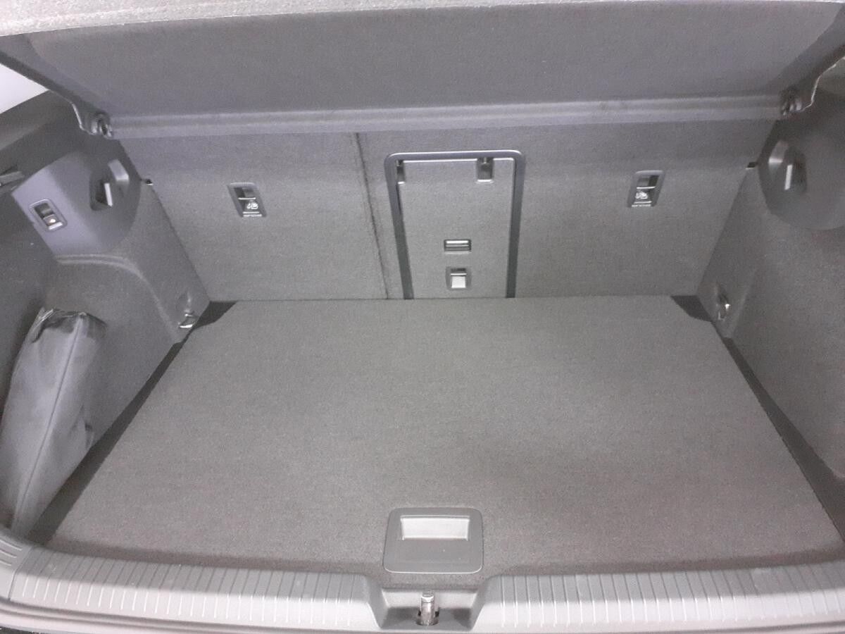 Volkswagen Golf VIII 2.0TDI Goal *ACC*IQ-Light*DSG*Navi*