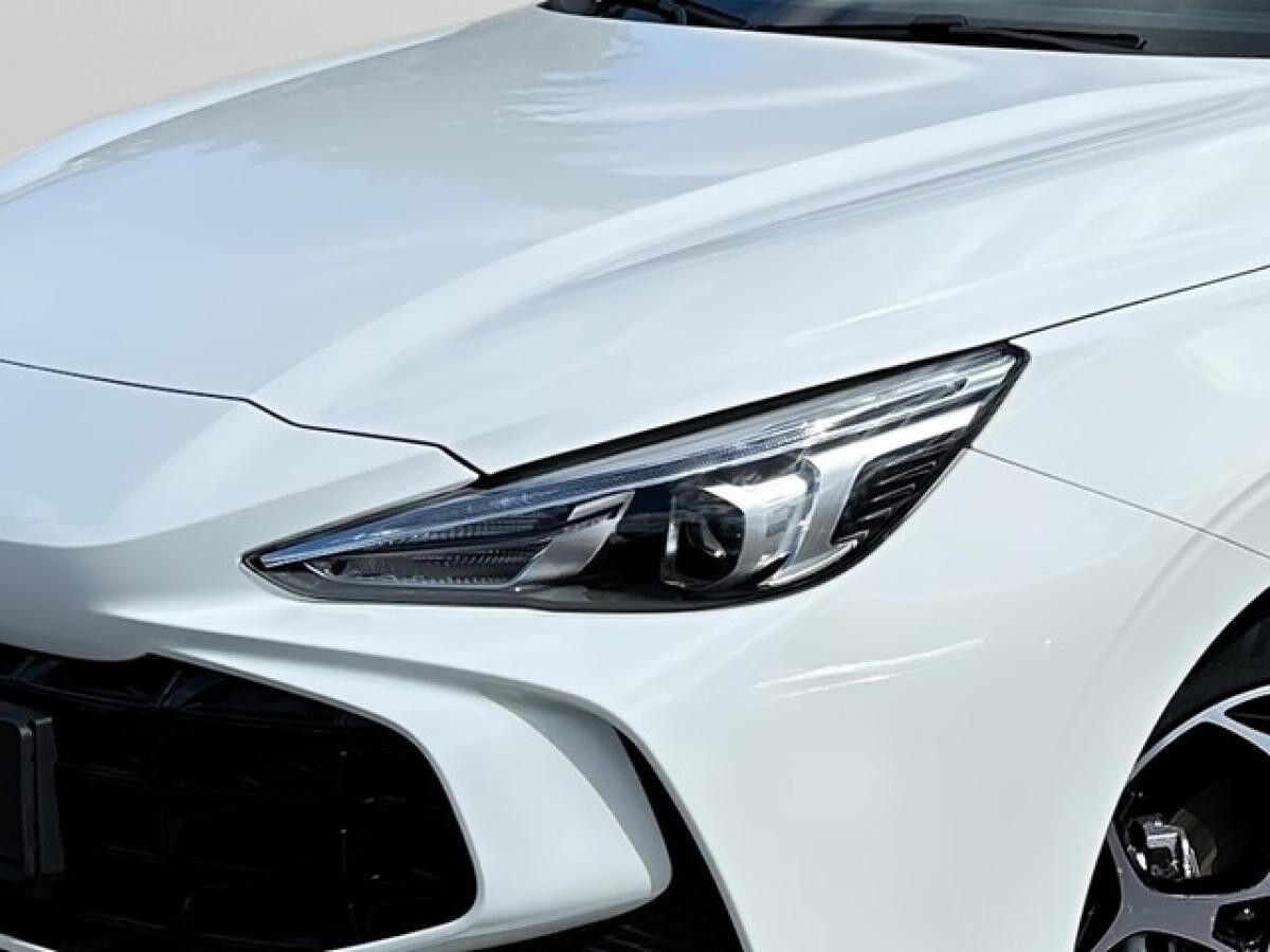 MG MG3 3 HEV LUXURY LED+360+TEMPOMAT+APP-CONN+++